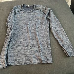 Lululemon dri fit longsleeve size small